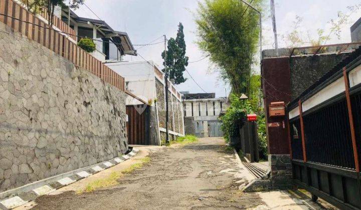 Rumah Mewah 2 Lantai Saip Huni di Dago Pakar Bandung 2