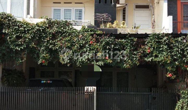 Rumah Bagus 2 Lantai di Komplek Antapani Akses Jalan Besar Rumah Bagus 2 Lantai di Komplek Antapani Akses Jalan Besar