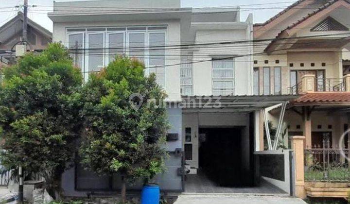 Rumah Bagus Siap Huni di Komplek Pelangi Antapani Bandung 1