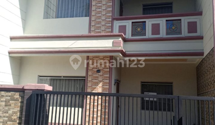 Beautiful 2-Story House in Sayap Batununggal Bandung Beautiful 2-Story House in Sayap Batununggal Bandung