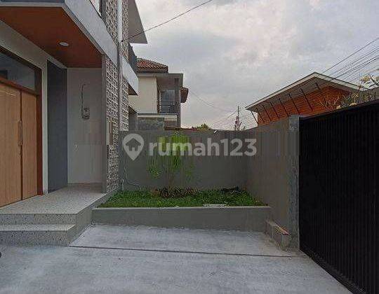 Rumah Baru 2 Lantai Siap Huni di Turangga Bandung Dekat Tsm 2