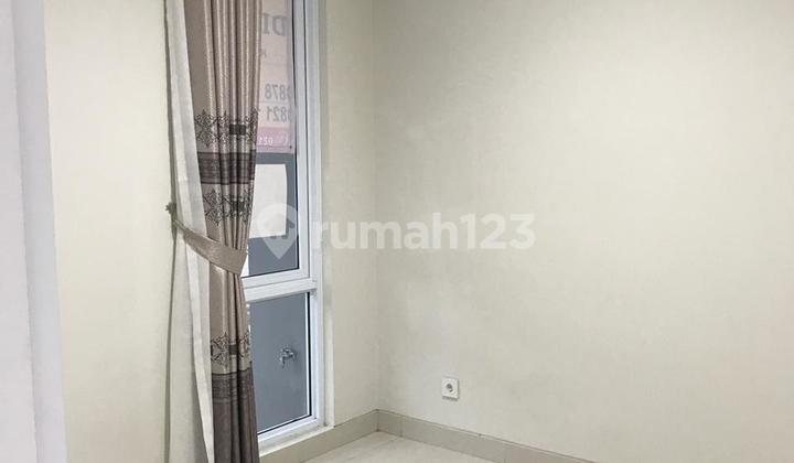 Rumah Sewa 2 Lantai, 3 Kamar Di Bsd 2