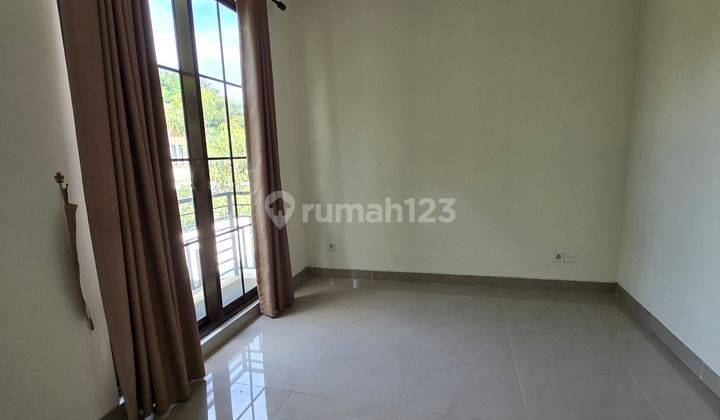 Rumah Sewa Rapi 2 Lantai Bsd 2