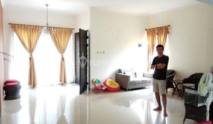 Rumah 2 Lantai Sudah Renovasi Shm 2