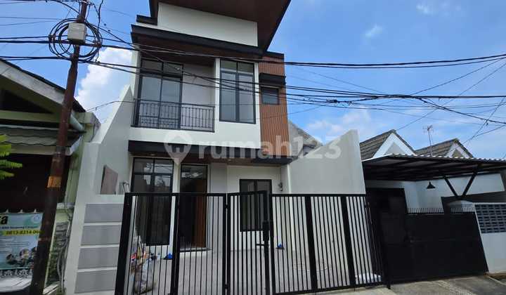 Rumah 2 Lantai Baru Kencana Loka Siap Huni