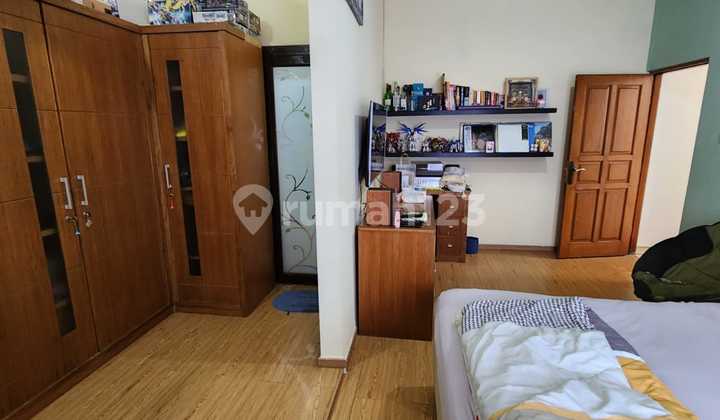 Dijual Rumah Asri di Daerah Menteng Jakarta Pusat Dijual Rumah Asri di Daerah Menteng Jakarta Pusat