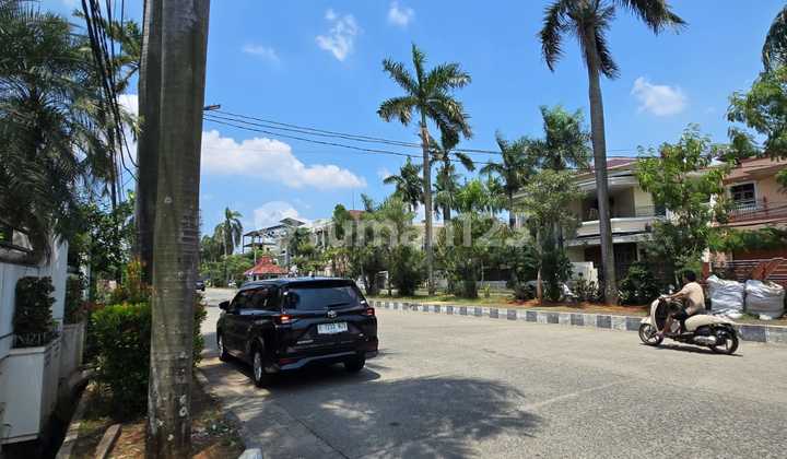 Dijual Rumah Bagus Siap Huni di Green Garden Kebun Jeruk 2