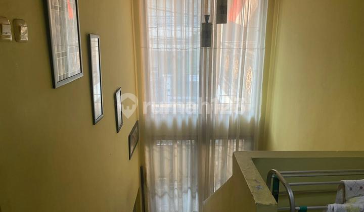 Dijual Cepat Rumah Hoek di Gunung Sahari Jakpus Jalan 2 Mobil