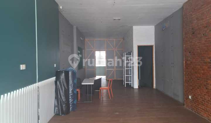 Dijual Ruko Gandeng Pinggir Jalan Raya di Mayestik Jakarta Selatan Dijual Ruko Gandeng Pinggir Jalan Raya di Mayestik Jakarta Selatan