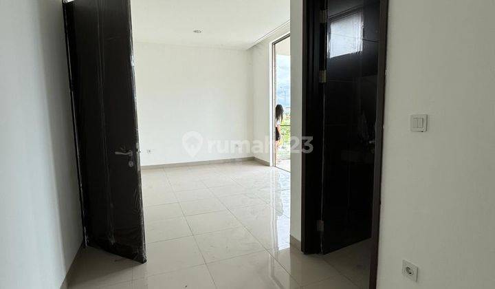 Sewa Rumah PIK2 uk 10X15 siap huni  2