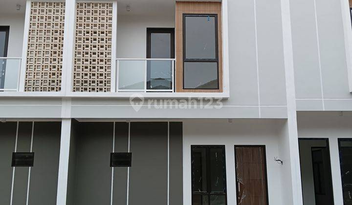 7 MENIT KE STASIUN RAWABUNTU, RUMAH KEREN MINIMALIS  8