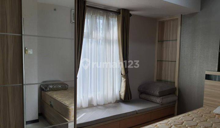 Apartemen Green Bay 2 BR Furnished Bagus Tahunan