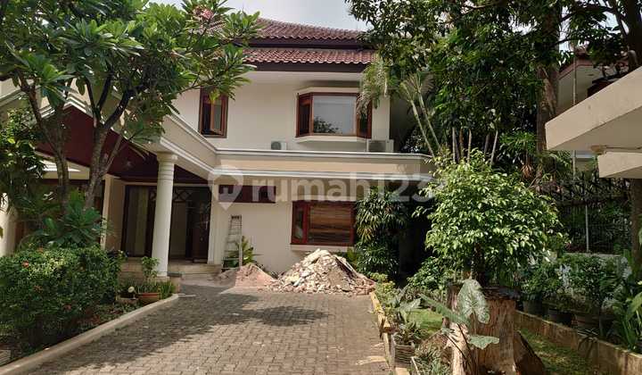 Disewakan Rumah di Daerah Tenang Kemang Selatan, Jakarta Selatan