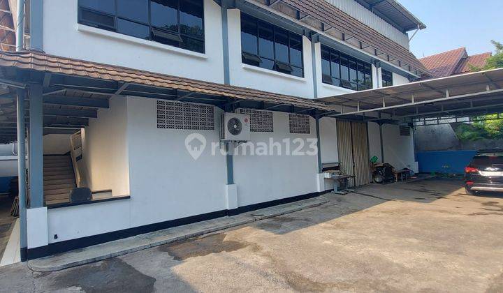 Dijual Rumah + Gudang di Daerah Pulo Asem, Jakarta Timur 1