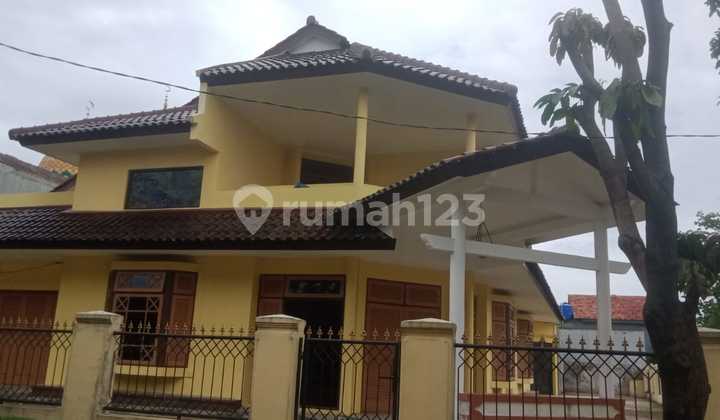 For Sale: Multi-Story House in Quiet Area Bintaro, South Tangerang
