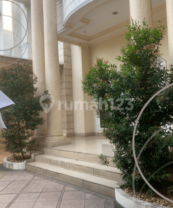 Dijual Rumah 2 Lantai di Menteng Area, Jakarta Pusat 1