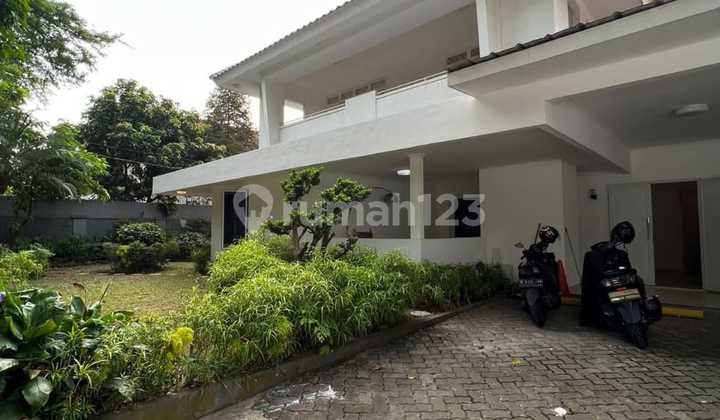 For Sale House in Prime Area Kebayoran Baru, South Jakarta