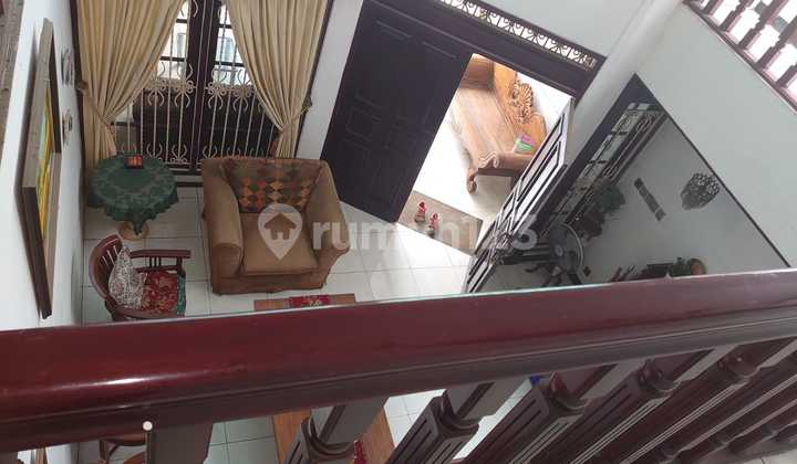 For Rent 3-Story House in Kebayoran Baru, South Jakarta For Rent 3-Story House in Kebayoran Baru, South Jakarta