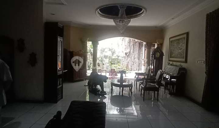 Dijual Rumah Halaman Luas di Daerah Bintaro, Jakarta Selatan  2
