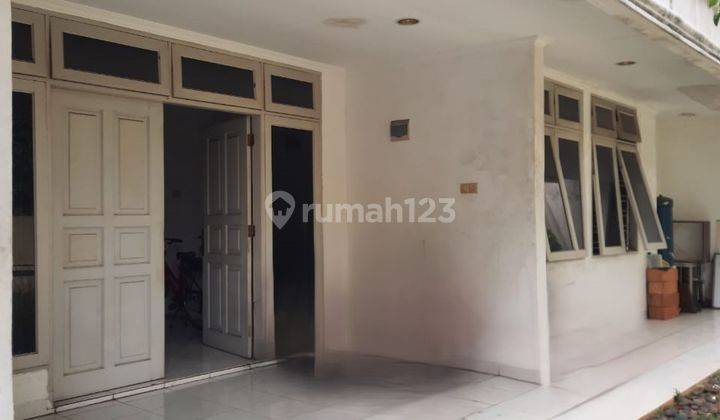 Dijual Rumah Daerah Tenang Dekat Pasaraya, Jakarta Selatan 1