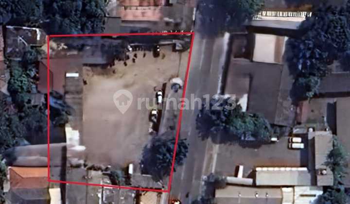 For Sale a Plot of Land on the Main Route Ciputat - Lebak Bulus.