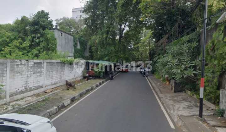 Dijual Rumah Tua Asri Hitung Tanah di Area Menteng, Jakarta Pusat 2