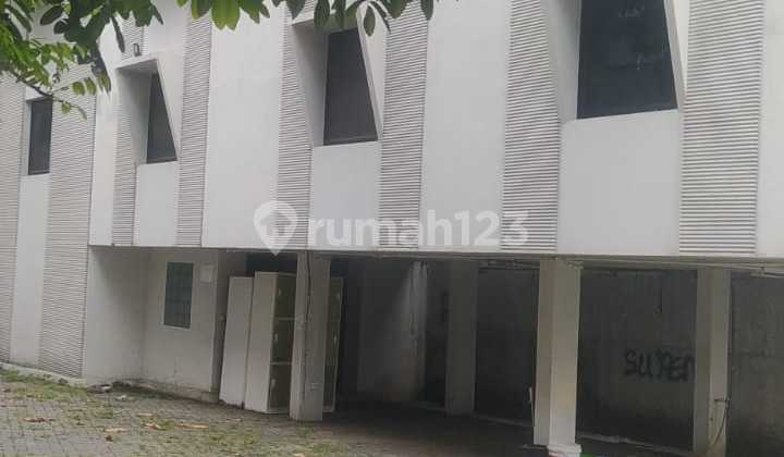 For Rent Office Building in Kebayoran Baru, South Jakarta For Rent Office Building in Kebayoran Baru, South Jakarta