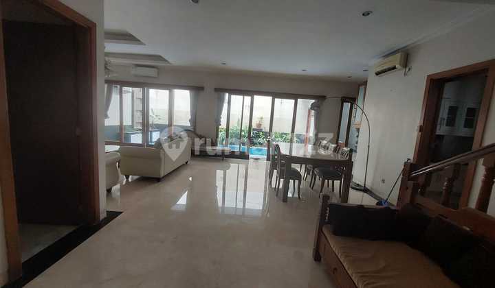 Rumah Disewakan Daerah Pondok Indah, Jakarta Selatan Rumah Disewakan Daerah Pondok Indah, Jakarta Selatan