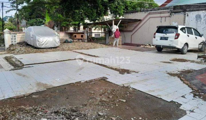 Tanah Pinggir Jalan 330 m² SHM di Jakarta Timur  2