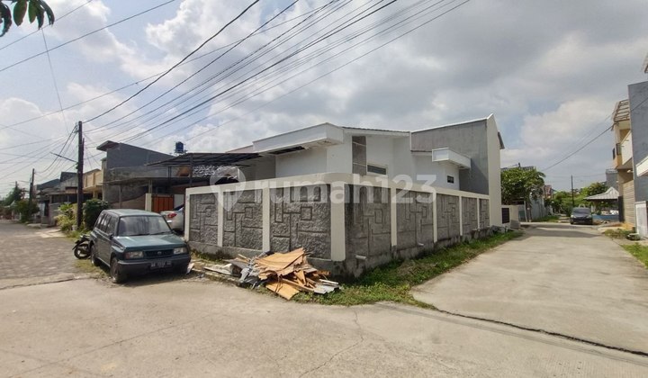 Rumah Dijual Harapan Indah Jl Delima Baru Renov Hoek 2