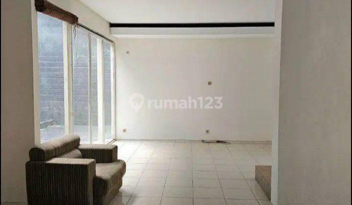 Rumah Terawat Luas 240 Dekat Summarecon Bekasi di Duta Harapan 2