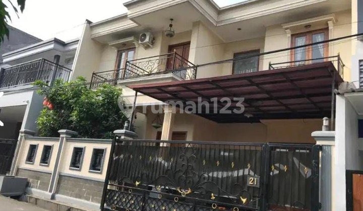 Rumah Cantik Modern Luas 174 di Rawamangun Jakarta Timur Rumah Cantik Modern Luas 174 di Rawamangun Jakarta Timur