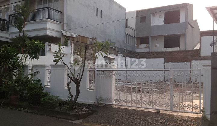 Dijual Tanah Kosong Luas 197 di Pondok Indah Jakarta Selatan Dijual Tanah Kosong Luas 197 di Pondok Indah Jakarta Selatan