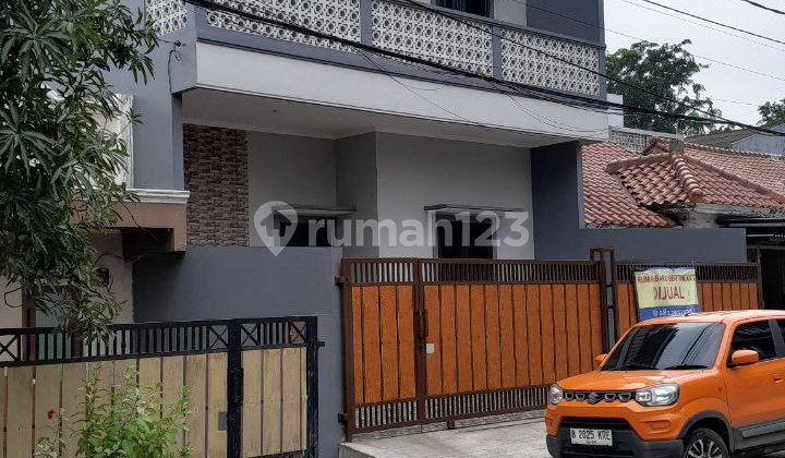 DIJUAL RUMAH BANGUNAN BARU 2 LT DI CLUSTER HARAPAN INDAH BEKASI