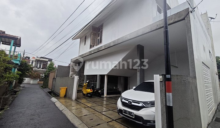 Dijual Rumah Pulomas Hoek Jakarta Timur Bebas Banjir Dekete Tol Mall dan sekolah Dijual Rumah Pulomas Hoek Jakarta Timur Bebas Banjir Dekete Tol Mall dan sekolah
