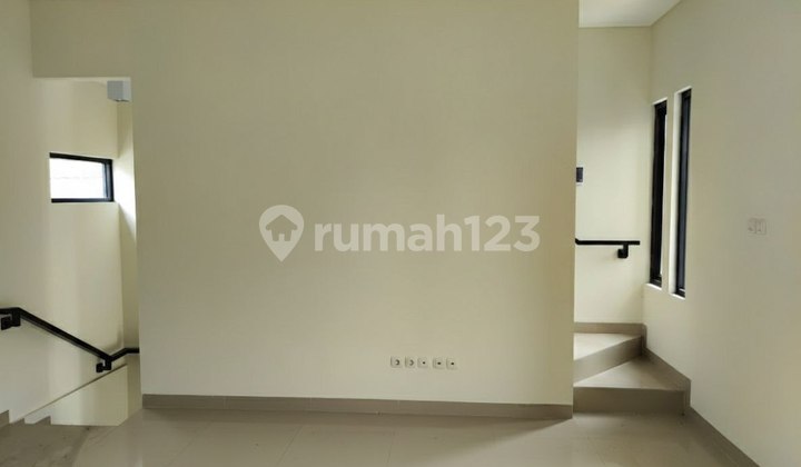 New 3-Story Ready-to-Occupy Shop House for Sale in Prima Harapan Regency, Bekasi 2