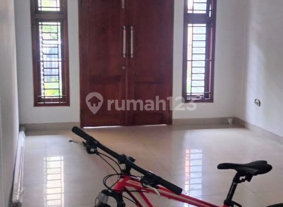 FOR SALE CHEAP 2-STORY HOUSE READY TO OCCUPY IN JATINEGARA EAST JAKARTA 2