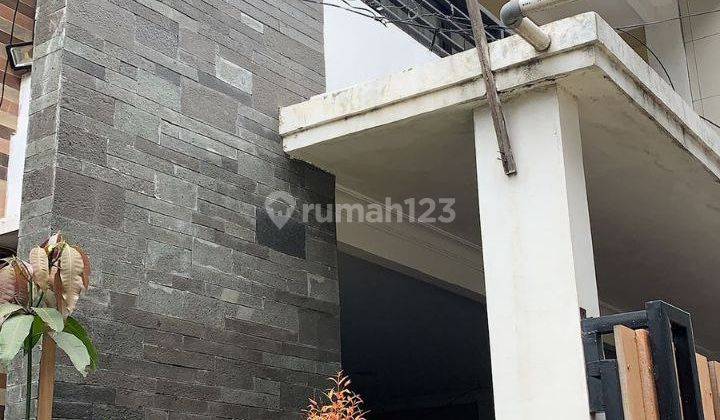 Rumah Konsep Modern Dengan Usaha Salon Full Furnished di Perumahan Bukit Nusa Indah Ciputat Tangerang Selatan  2