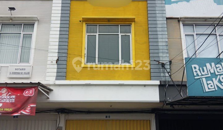 For Rent: 3-Story Shop House in Cibinong, Busy Location Near Highway For Rent: 3-Story Shop House in Cibinong, Busy Location Near Highway