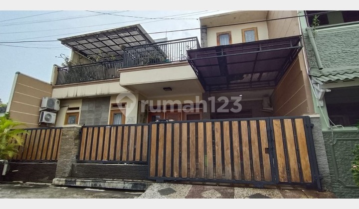 DIJUAL CEPAT RUMAH 2 LT LOKASI DEKAT LRT JATIBENING BEKASI