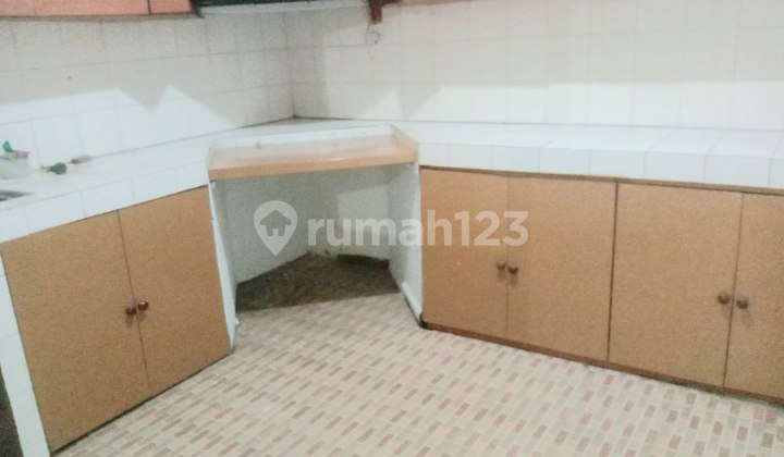 For Sale House Price Bu Ramangun East Jakarta 2 Floors Flood-Free Access for 2 Cars 2