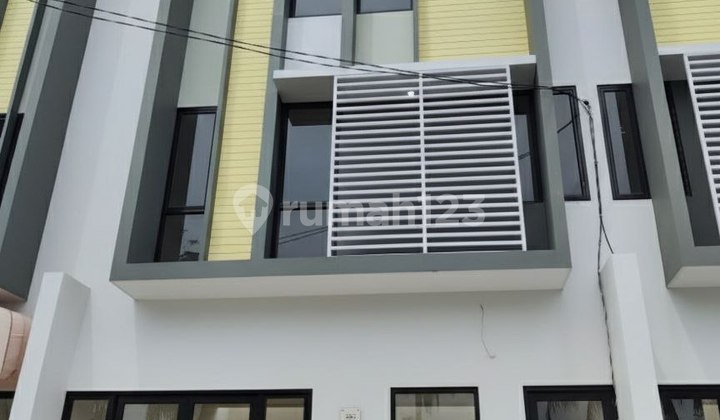 Dijual Ruko Baru Siap Huni 3 LT di Prima Harapan Regency Bekasi Dijual Ruko Baru Siap Huni 3 LT di Prima Harapan Regency Bekasi