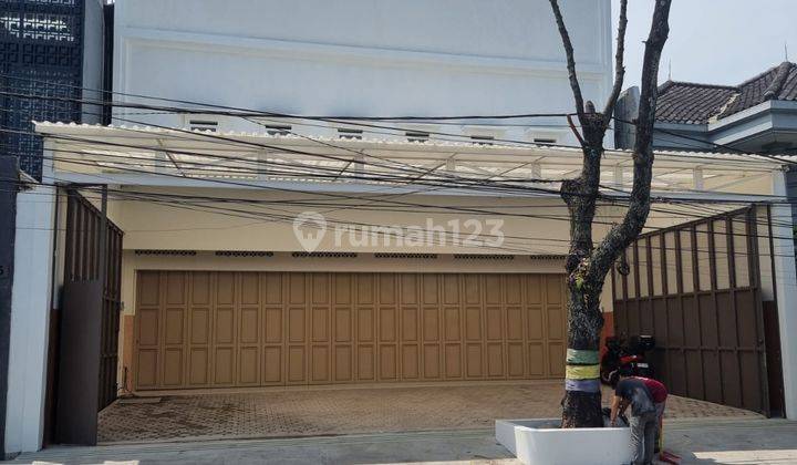 di Sewakan Ruko 3 Lantai Cocok Untuk Kantor Atau Usaha Bkr  1
