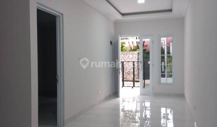 di Jual Rumah Baru Dalam Komplek di Antapani Dekat Terminal  2