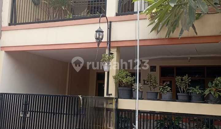 di Jual Rumah 2 Lantai Siap Huni di Antapani Harga 1man di Jual Rumah 2 Lantai Siap Huni di Antapani Harga 1man