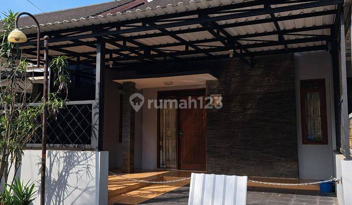 di Jual Rumah Siap Huni Dalam Komplek di Pasteur Dekat Toll 1