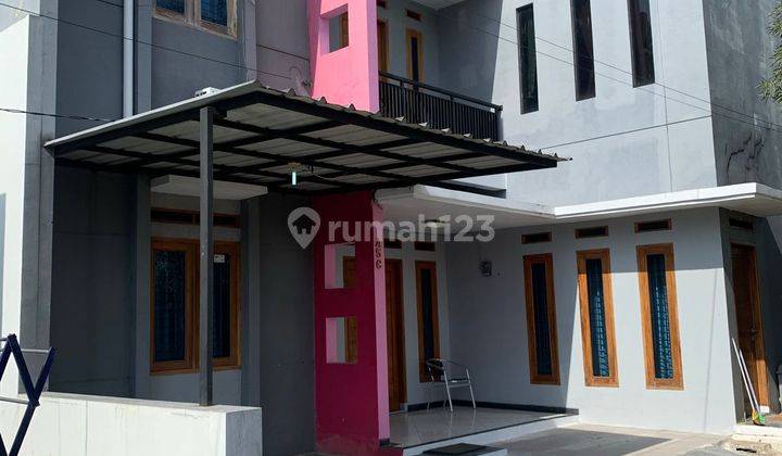 di Sewakan Rumah 2lantai Bagus Siap Huni Dalam Cluster di Antapani  1