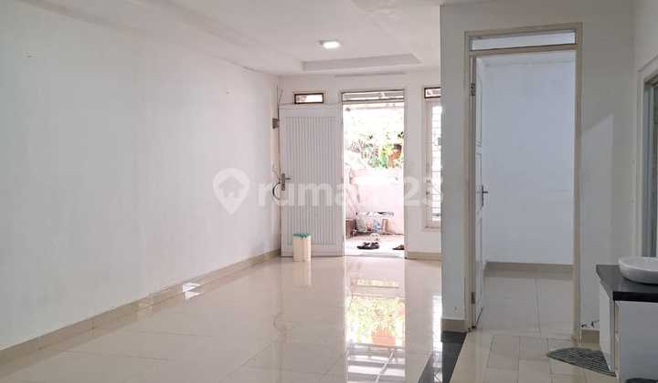 Di Jual Bu Butuh Cepat Rumah Dalm Komplek di Antapani 2