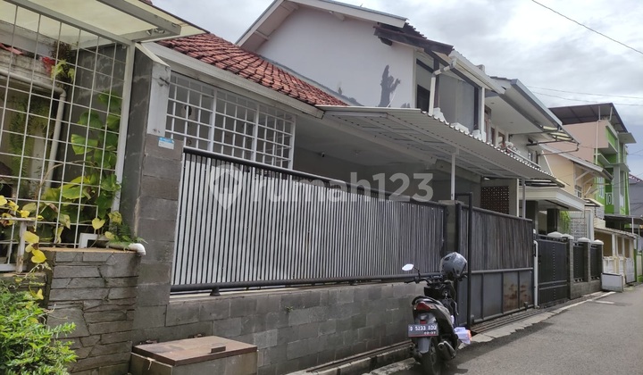 Di Jual Murah Butuh Cepat Rumah Dalam Komplek di Margahayau Raya 2