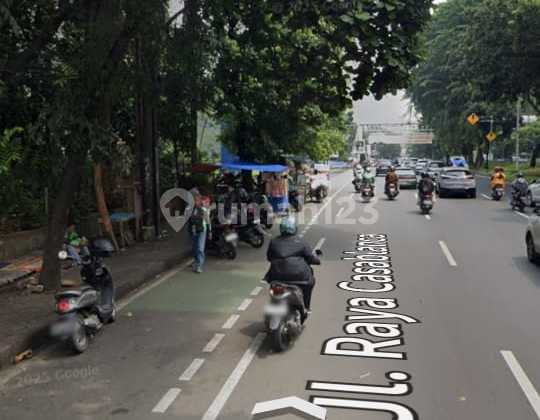 For rent, land on Jl. Casablanca, Tebet, South Jakarta, roadside position opposite Kasablanka City Mall (Kokas).